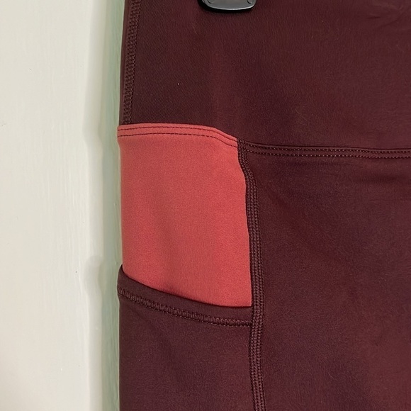 NWT‎ Nike dri-fit tight fit 4’ length shorts size L - Picture 3 of 7